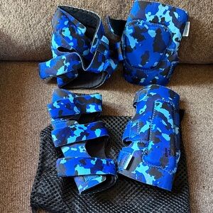 Simply Kids Blue Camo Protective Wrist and Knee Pads